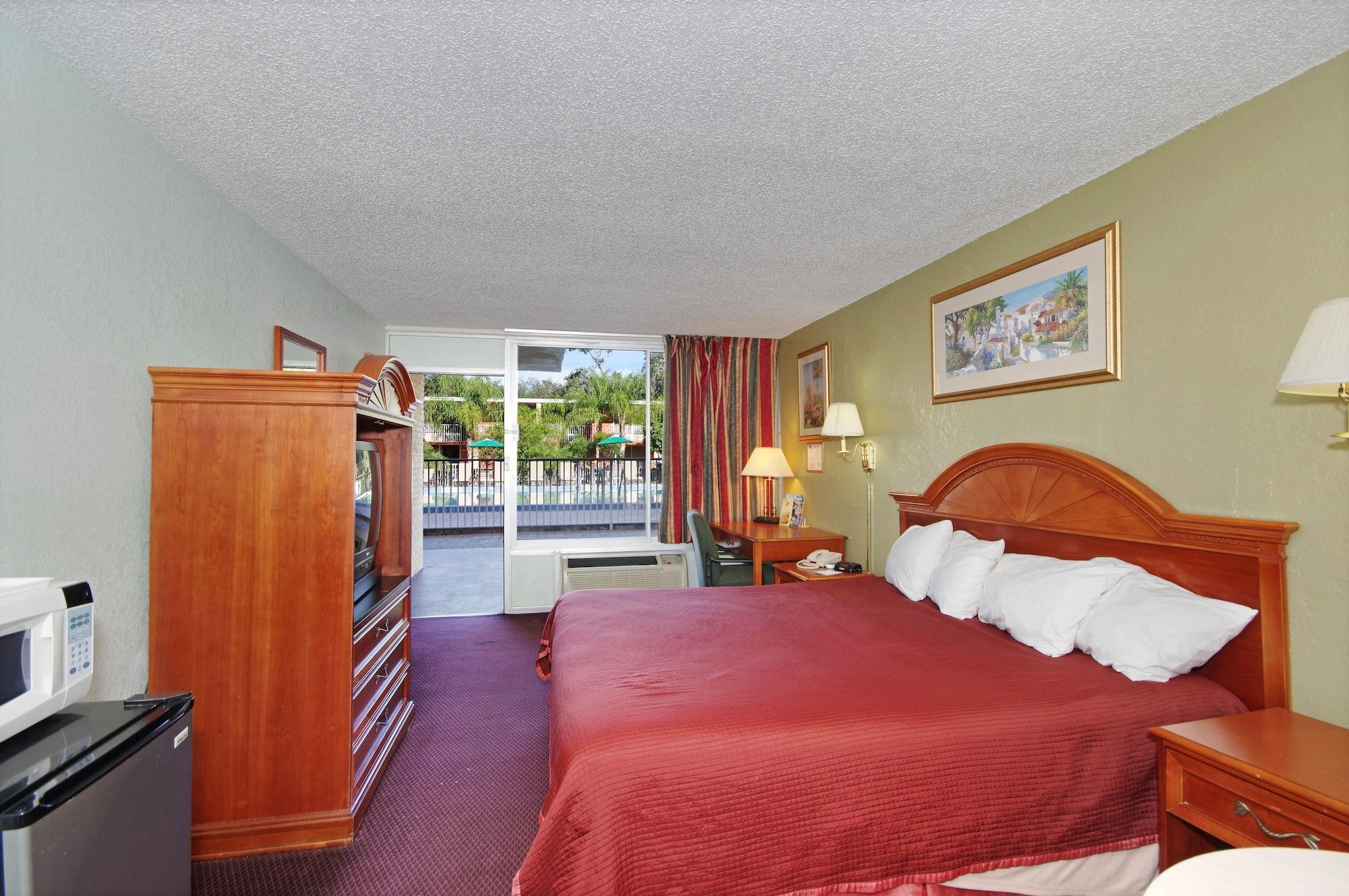 Howard Johnson By Wyndham Tropical Palms Kissimmee Extérieur photo