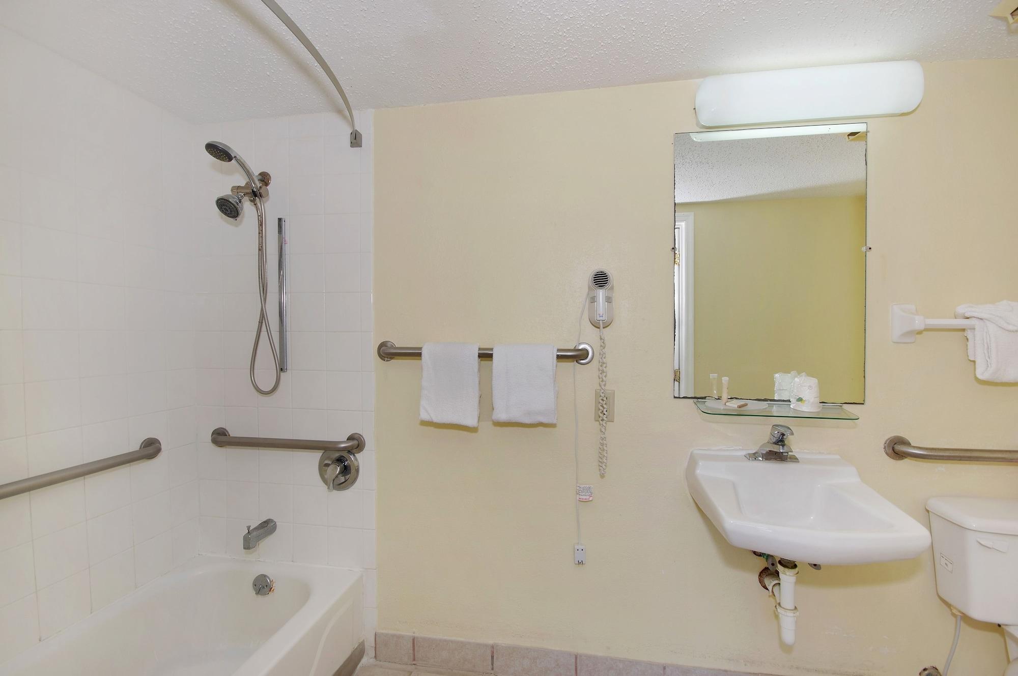 Howard Johnson By Wyndham Tropical Palms Kissimmee Extérieur photo