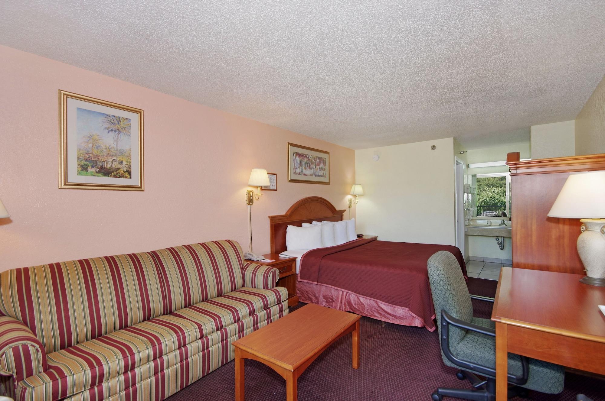 Howard Johnson By Wyndham Tropical Palms Kissimmee Extérieur photo