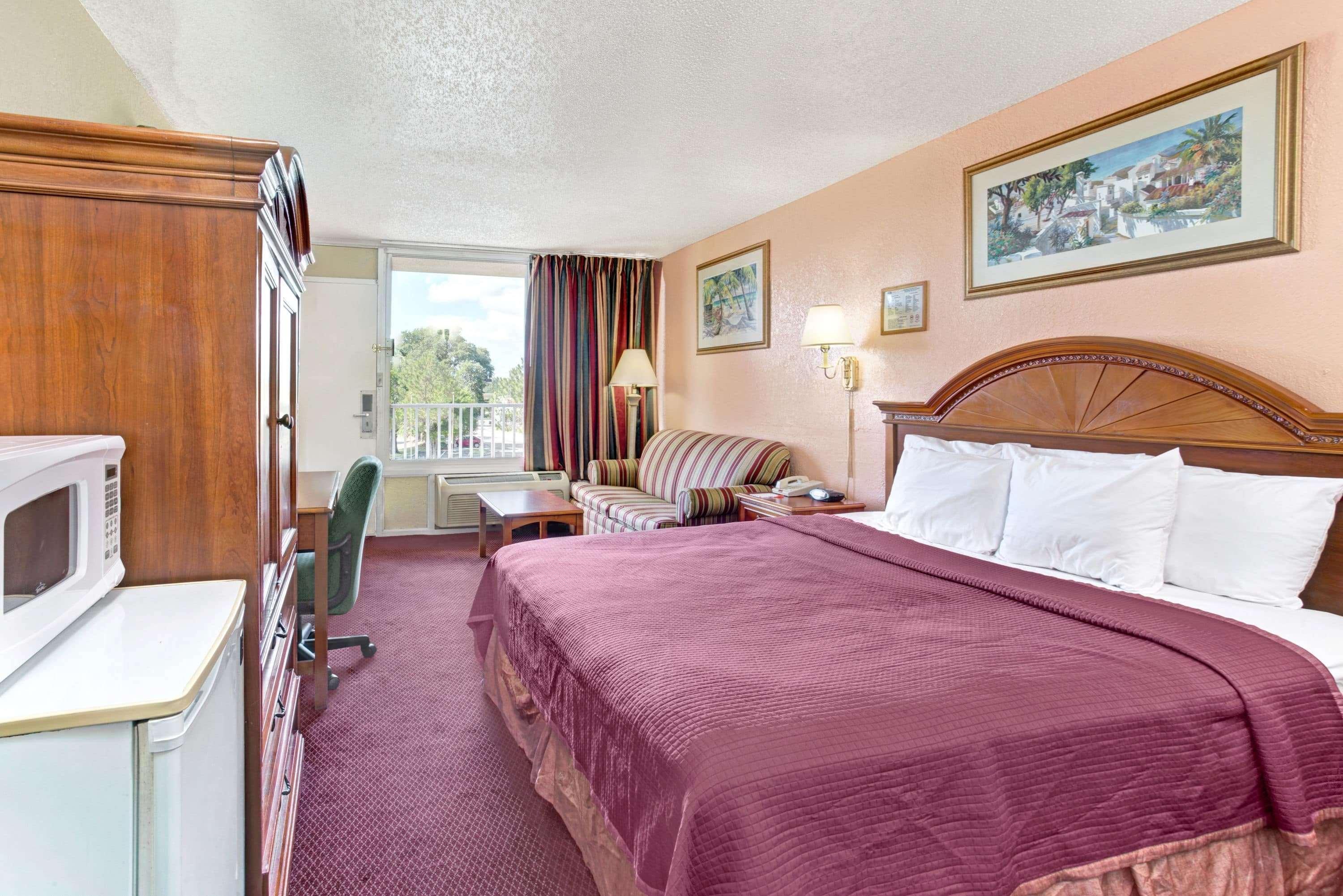 Howard Johnson By Wyndham Tropical Palms Kissimmee Extérieur photo
