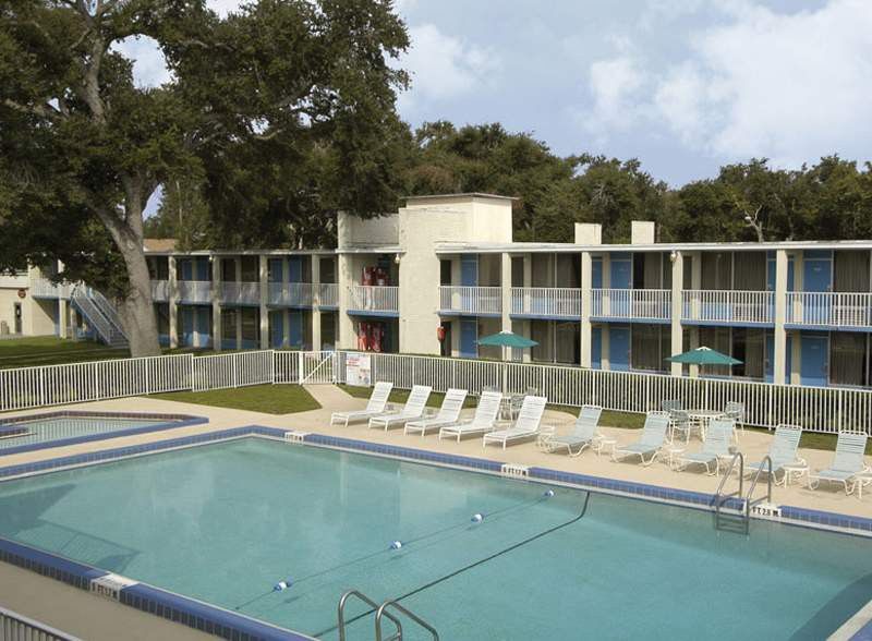 Howard Johnson By Wyndham Tropical Palms Kissimmee Extérieur photo
