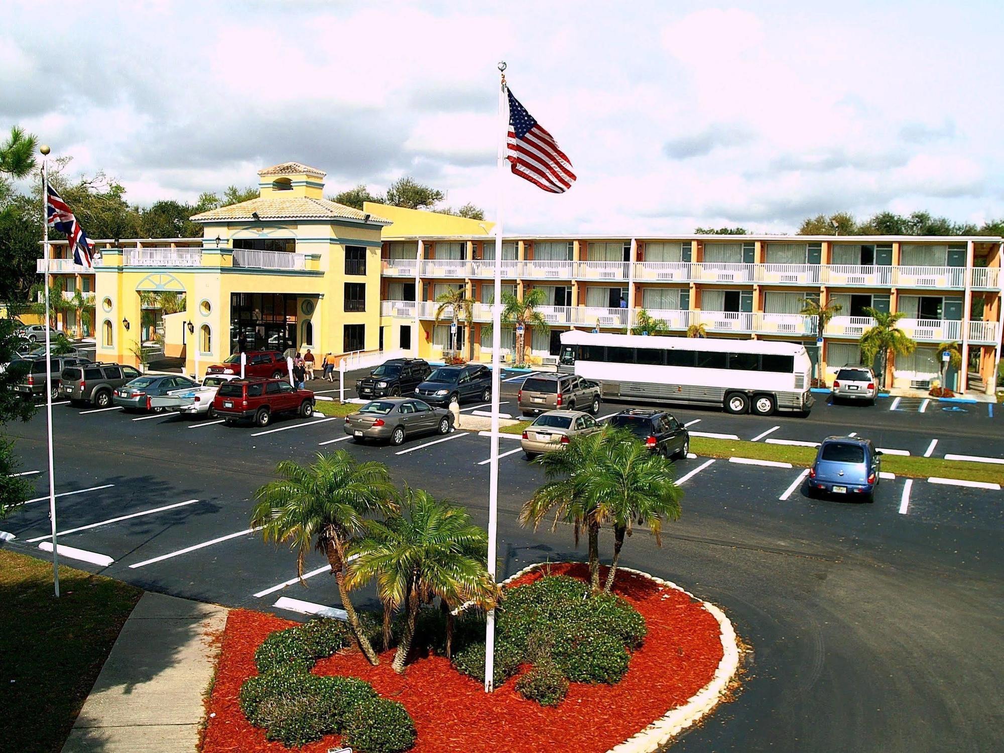 Howard Johnson By Wyndham Tropical Palms Kissimmee Extérieur photo