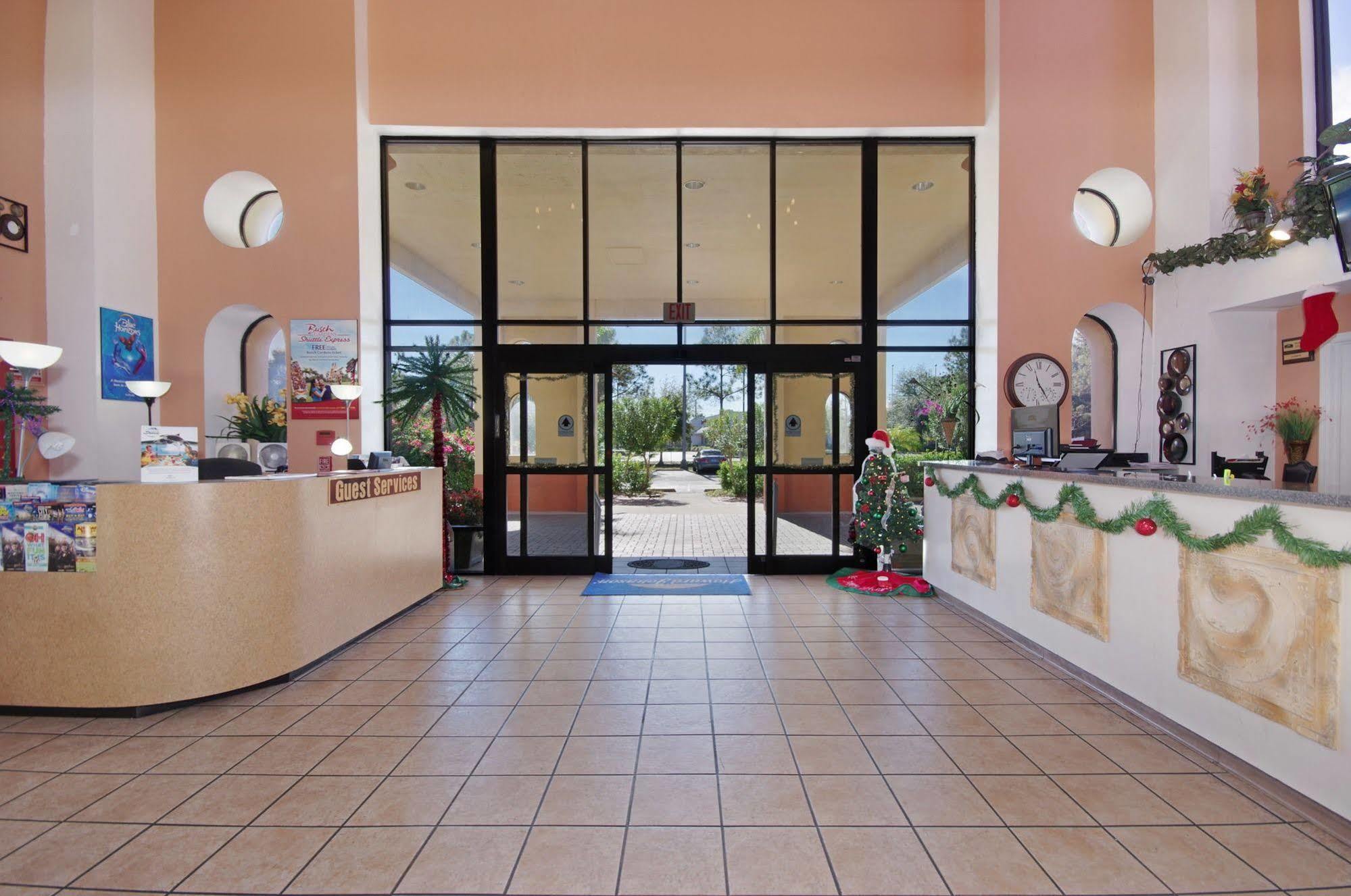 Howard Johnson By Wyndham Tropical Palms Kissimmee Extérieur photo