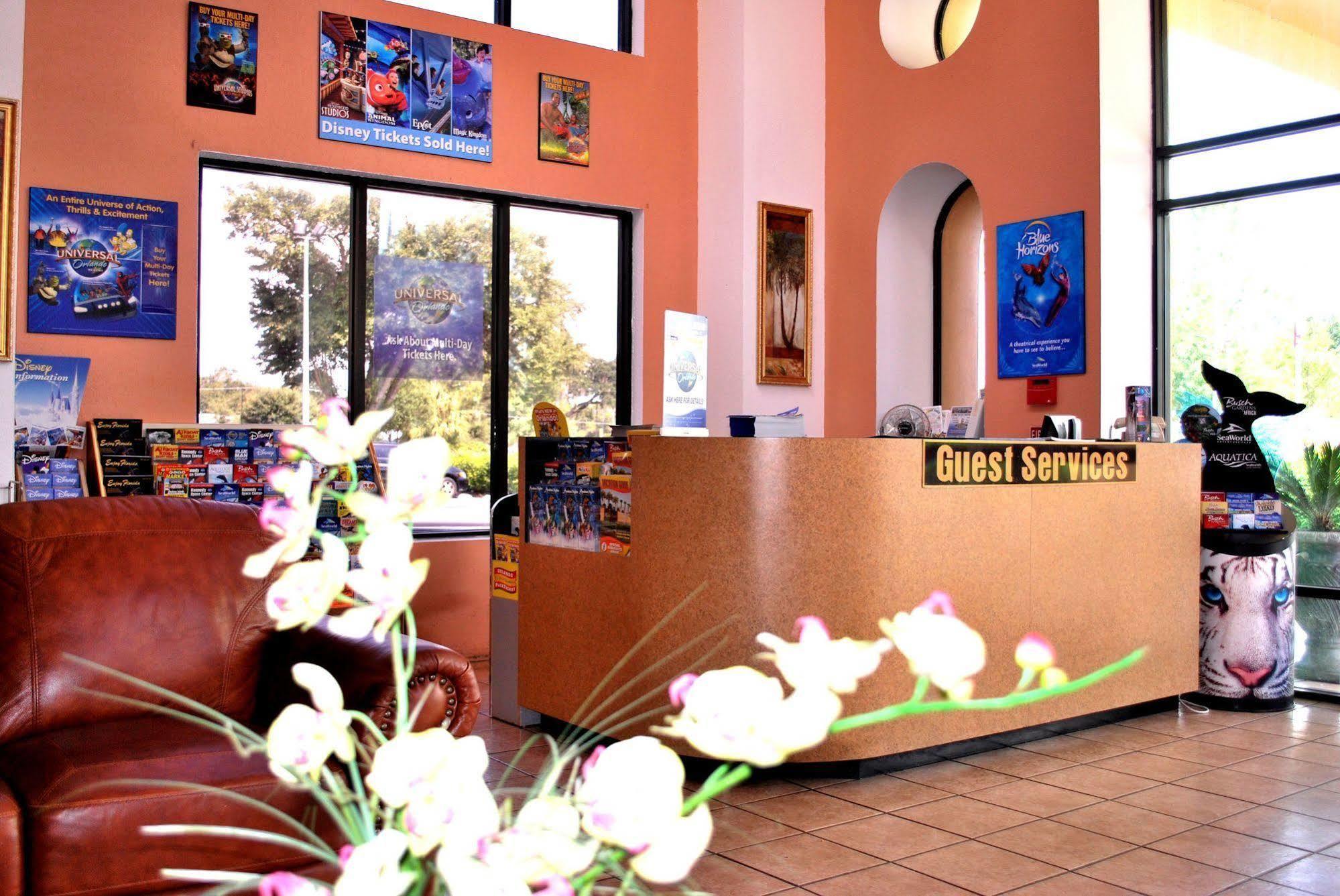 Howard Johnson By Wyndham Tropical Palms Kissimmee Extérieur photo