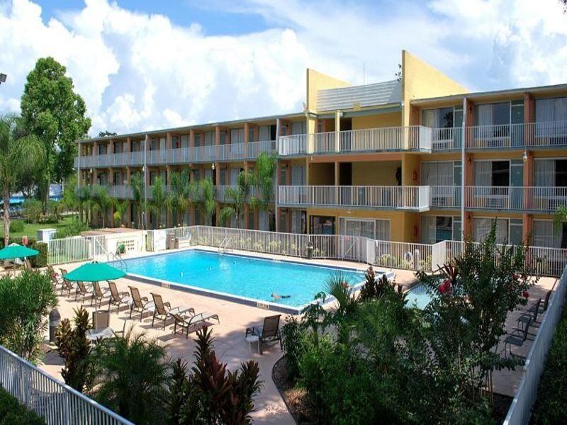Howard Johnson By Wyndham Tropical Palms Kissimmee Extérieur photo